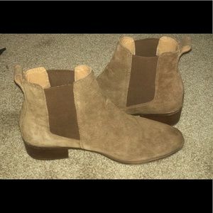 Steve Madden light brown short boots